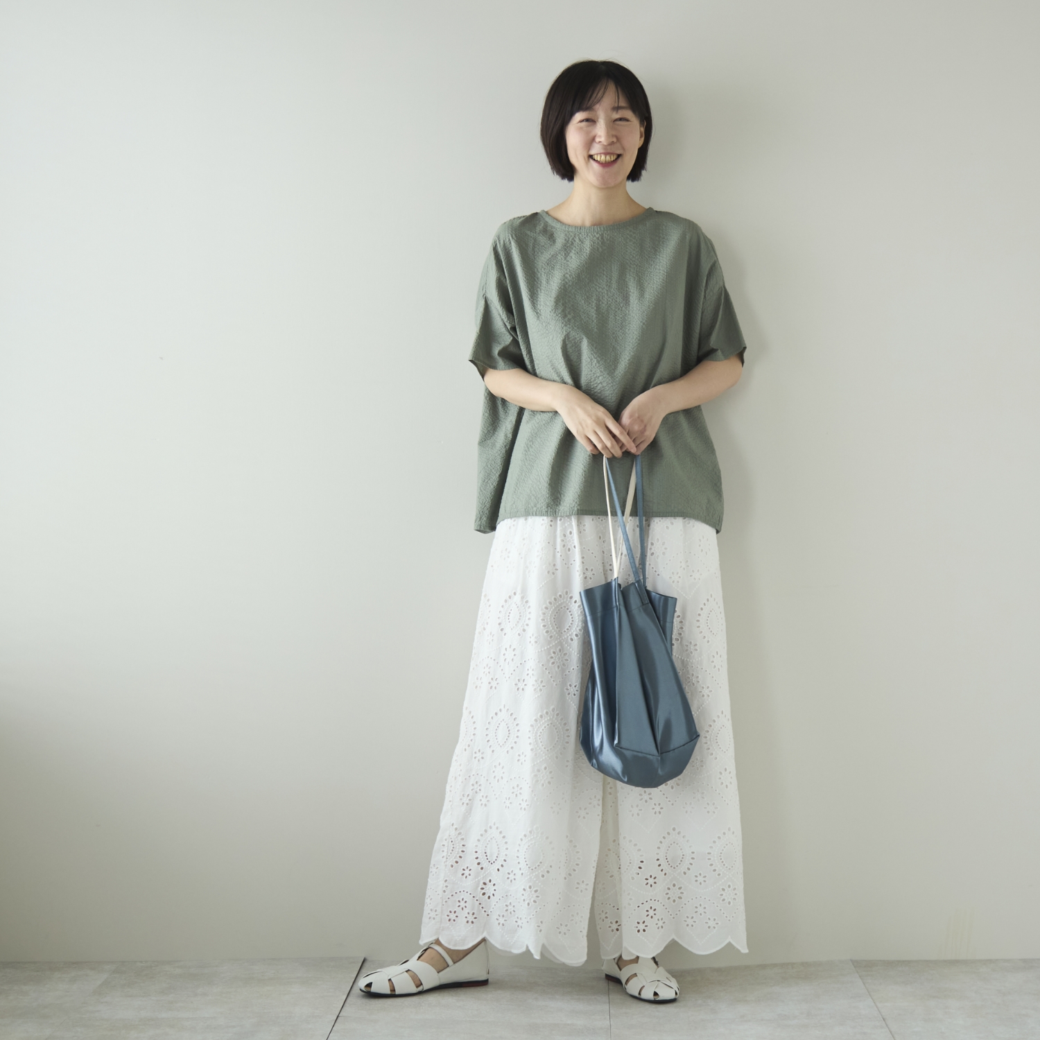 Kilka/袖口から下着が見えにくいポコポコブラウス